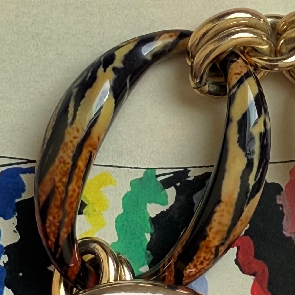 1AR by UnoAerre 18K Gold Plated Chunky Link Bracelet with Animal Print Accent - Picture 4 of 4